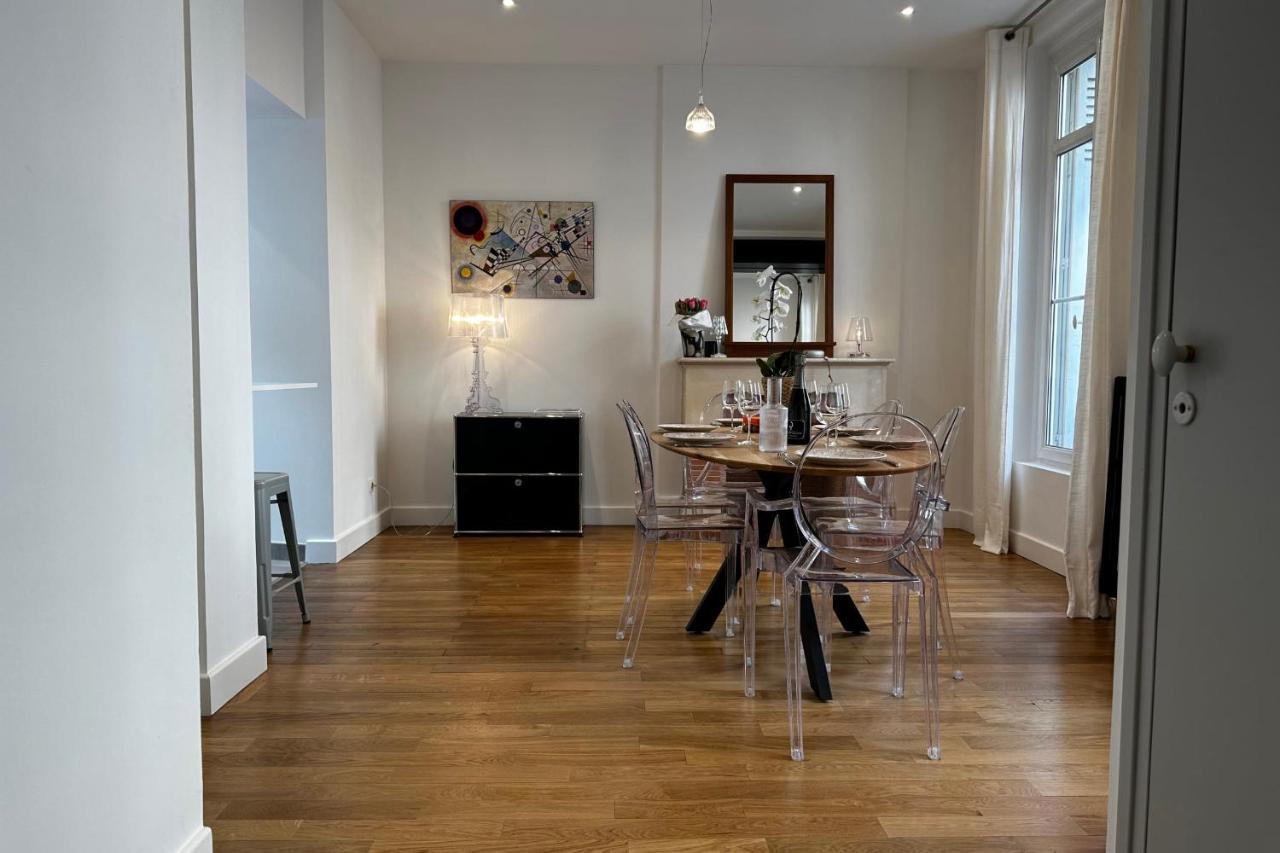 In The Beautiful Districts Of Tours A "Particular" With Great Comfort Exterior foto
