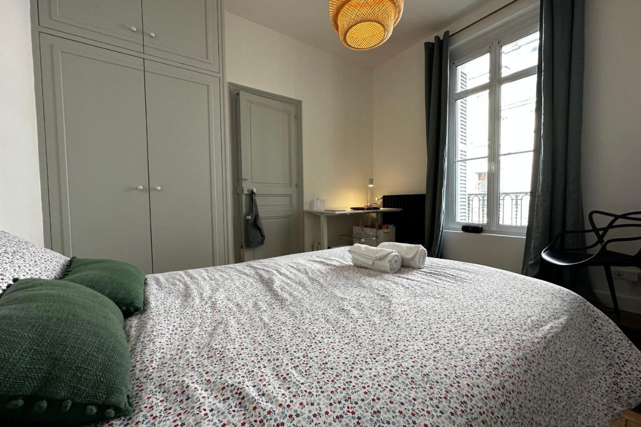 In The Beautiful Districts Of Tours A "Particular" With Great Comfort Exterior foto